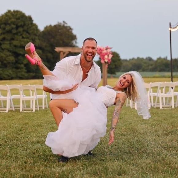 Meet your Posher, Cortney Divine💕 - Picture 13 of 17